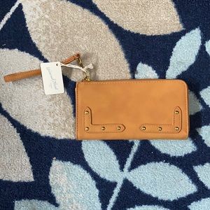 Universal thread wallet from target